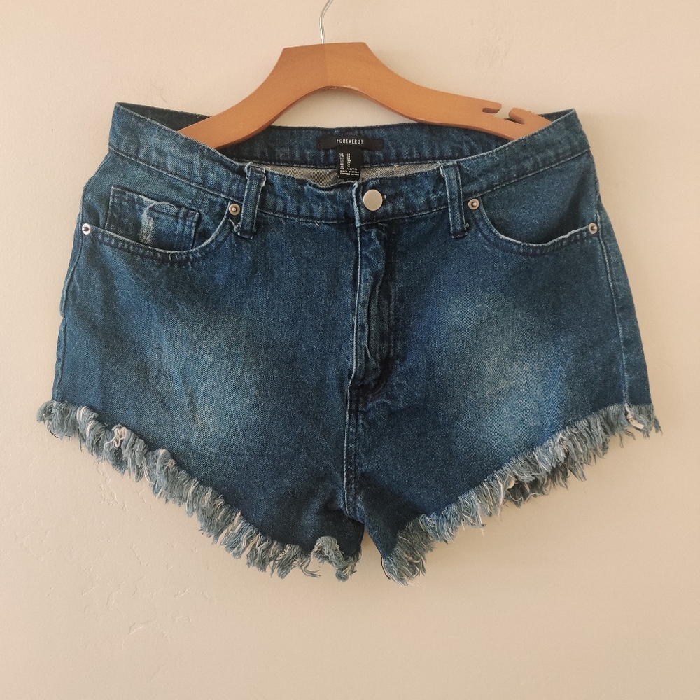 Forever21 High Rise Shorts - Picture 3 of 4